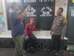 Bhabinkamtibmas Polsektro Tanah Abang Patroli Kewilayahan Malam Hari Sambang Poskamling RW 06 Kelurahan Kebon Kacang