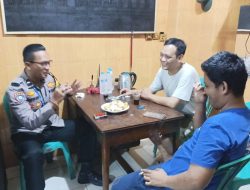Masa Liburan Nataru, Bhabinkamtibmas Kampung Rawa Sambang Wilayah Interaksi dan Komunikasi Sosial Dengan Ketua RT dan Warga