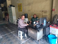 Bhabinkamtibmas Duri Pulo Lakukan Patroli dan Cooling System di Cideng Barat