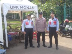 Anggota Polsubsektor Merdeka Barat Pantau Kondisi Monas Barat Daya