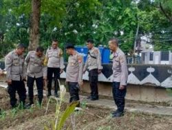 Pengecekan Tanaman Lahan Ketahanan Polsek Cempaka Putih
