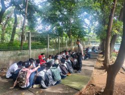 Unit Samapta Polsek Kemayoran, Berikan Imbauan Pada Para Pelajar Yang Masih Nongkrong