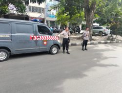Dalam Menjaga Kondusifitas Wilayah Polsek Kemayoran Melakukan Kegiatan Strong Point Jelang Sore Hari