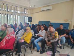 Bhabinkamtibmas Kebon Sirih Giat Sosialisasi Musrenbang Kelurahan Kebon Sirih Tahun 2025