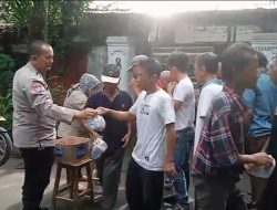 Bhabinkamtibmas Menteng Giat Jumat Berkah Di Warteg Bude
