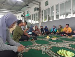 Bhabinkamtibmas Kelurahan Harapan Mulia Melaksanakan Dan Memonitoring Kegiatan Jumat Keliling