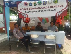 Bhabinkamtibmas Pegangsaan Pemantauan Di Posko Bersama Siaga Bencana Pegangsaan