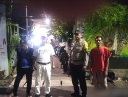 Sambang Warga, Bhabinkamtibmas Johar Baru Tingkatkan Keamanan dengan Tokoh Masyarakat