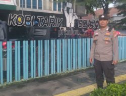 Personil Polsubsektor Cikini Pemantauan Kerawanan Di Jalan Cikini Raya