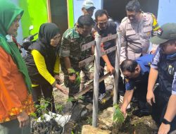 Tiga Pilar Kelurahan Kebon Kelapa Gelar “Jumat Menanam” untuk Hijaukan Lingkungan