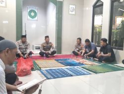 Wakapolsek Johar Baru dan Anggota Adakan Pengajian dalam Rangka Malam Nisfu Syaban
