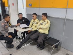 Bhabinkamtibmas Gelora Patroli Dialogis Dan Sambangi Satuan Pengamanan Stasiun MRT Sudirman