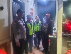Sambang Kamtibmas, Bhabinkamtibmas Johar Baru Imbau Petugas Satkamling RW 07 Tingkatkan Keamanan