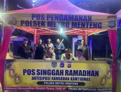 Kanit Binmas Menteng Bersama Personil Lainnya Pemantauan Pos Singgah Ramadhan Tambak Untuk Tercipta Situasi Kondusif
