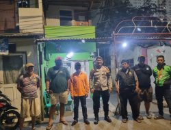 Bhabinkamtibmas Karet Tengsin Lakukan Patroli Berikan Rasa Aman Kepada Masyarakat Selama Ramadhan