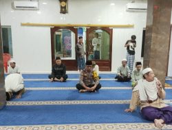 Subuh Keliling Bhabinkamtibmas Kampung Rawa, Perkuat Silaturahmi dengan Tokoh Agama di Masjid Jami Nurul Aini