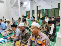 Kanit Binmas Polsek Johar Baru Melaksanakan Sholat Tarawih Keliling dan Silahturahmi dengan Tokoh Agama serta Warga