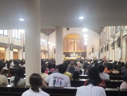 Aiptu Sukana Amankan Ibadah Kebaktian Minggu Rangkaian Paskah di Gereja Hati Kudus