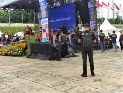 Polsek Sawah Besar Dampingi Gegana Sapu Bersih Ancaman” Di Lapangan Banteng Jelang IPPAFEST 2025″