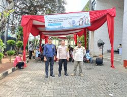 Pengawasan Ketat! Polisi Kawal Distribusi Rekening KJP Tahap I di Sawah Besar”