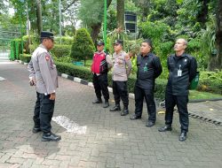 Kanit Binmas pimpin Apel Pengamanan Antisipasi Unras Di Kantor KLH RI