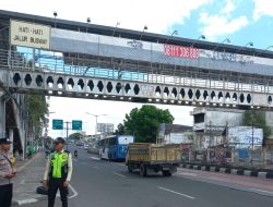Anggota Polsubsektor Roxy Laksanakan Sambang dan Patroli Kewilayahan di JPO Roxy Cideng
