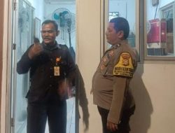 Bangun Keamanan Lingkungan, Polisi Sambangi Pos Kamling di Cempaka Putih Barat