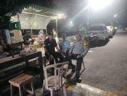 Bhabinkamtibmas Duri Pulo Sambangi Satkamling RW 012, Tekankan Kewaspadaan Lingkungan