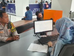 Sambangi Kantor Pos Indonesia, Bhabinkamtibmas Ingatkan Waspada Penipuan Online