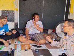 Dekatkan Diri ke Warga, Bhabinkamtibmas Cempaka Putih Tmur Patroli Dialogis di Lingkungan Permukiman