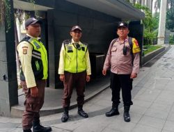 Amankan Gedung Strategis, Bhabinkamtibmas Sambangi Nasdem Tower