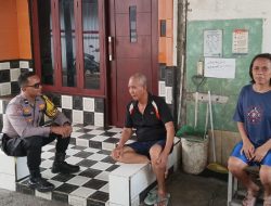 Kunjungi Sekretariat RW, Bhabinkamtibmas Ajak Warga Kampung Rawa Waspada 3C dan Perkuat Deteksi Dini