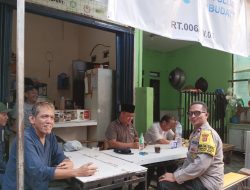 Bhabinkamtibmas Kampung Rawa Sambangi Tokoh Masyarakat, Wujudkan Lingkungan Aman