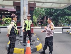 Wujudkan Lingkungan Aman, Bhabinkamtibmas Karet Tengsin Sambangi Apartemen Istana Sahid