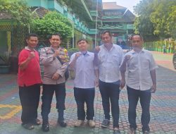 Bhabinkamtibmas Pegangsaan Sambangi SMKN 16, Ajak Cegah Tawuran dan Bahaya Narkoba
