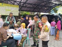 Polsek Cempaka Putih Monitoring Penyaluran Bansos Kemensos Di Wilayah Cempaka Putih Timur