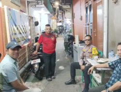 Ciptakan Rasa Aman, Bhabinkamtibmas Kampung Rawa Aktifkan Pos Kamling Lewat Dialog Humanis