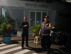 Patroli Malam Bhabinkamtibmas Gondangdia, Pastikan Keamanan Warga Menteng