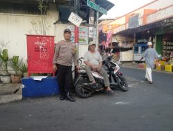 Ngobrol Santai, Bhabinkamtibmas Galur Tampung Aspirasi dan Sampaikan Pesan Keamanan
