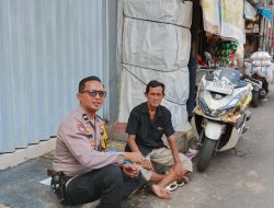 Patroli Door to Door, Bhabinkamtibmas Kampung Rawa Ajak Warga RT 05 RW 06 Jaga Kamtibmas