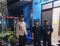 Sambangi Poskamling RW 01, Bhabinkamtibmas Johar Baru Ajak Tingkatkan Kewaspadaan Lingkungan