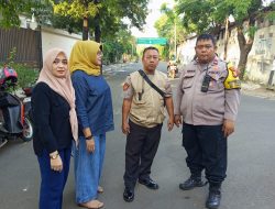 Cegah Tawuran, Bhabinkamtibmas Petamburan, Ketua RW 09, LMK dan Pokdarkamtibmas Lakukan Patroli Bersama
