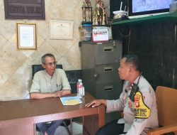 Bhabinkamtibmas Pasar Baru Sambangi Warga, Sampaikan Pesan Kamtibmas