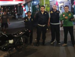 Patroli Subuh, Polri Bersama Pokdarkamtibmas Jaga Keamanan Warga Kampung Rawa