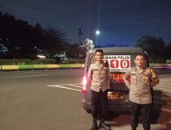 Patroli Jelang Pagi di Flyover Benyamin Sueb, Polsek Kemayoran Cegah Tawuran dan Balap Liar