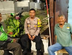 Patroli Humanis, Bhabinkamtibmas Sambangi Awak Satkamling di Ciujung, Cideng