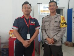 Bhabinkamtibmas Bungur Sambangi Pertokoan Alfamidi, Sampaikan Imbauan Kamtibmas