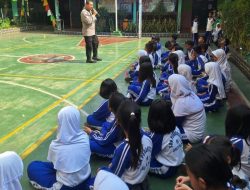 Cegah Bullying Sejak Dini, Bhabinkamtibmas Pegangsaan Edukasi Siswa SD dengan Pendekatan Humanis