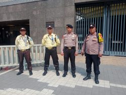 Bhabinkamtibmas Gondangdia Sisir Kedubes Jepang, Pastikan Pengamanan Maksimal