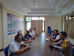 Perkuat Sinergi, Kanit Reskrim Polsek Johar Baru Bersilaturahmi dengan Pokdar Kamtibmas